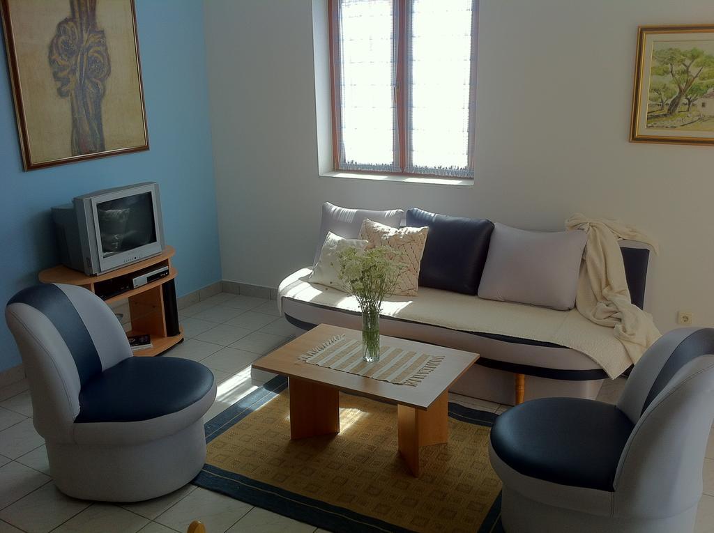 Apartments Leona & David مالينسكا الغرفة الصورة